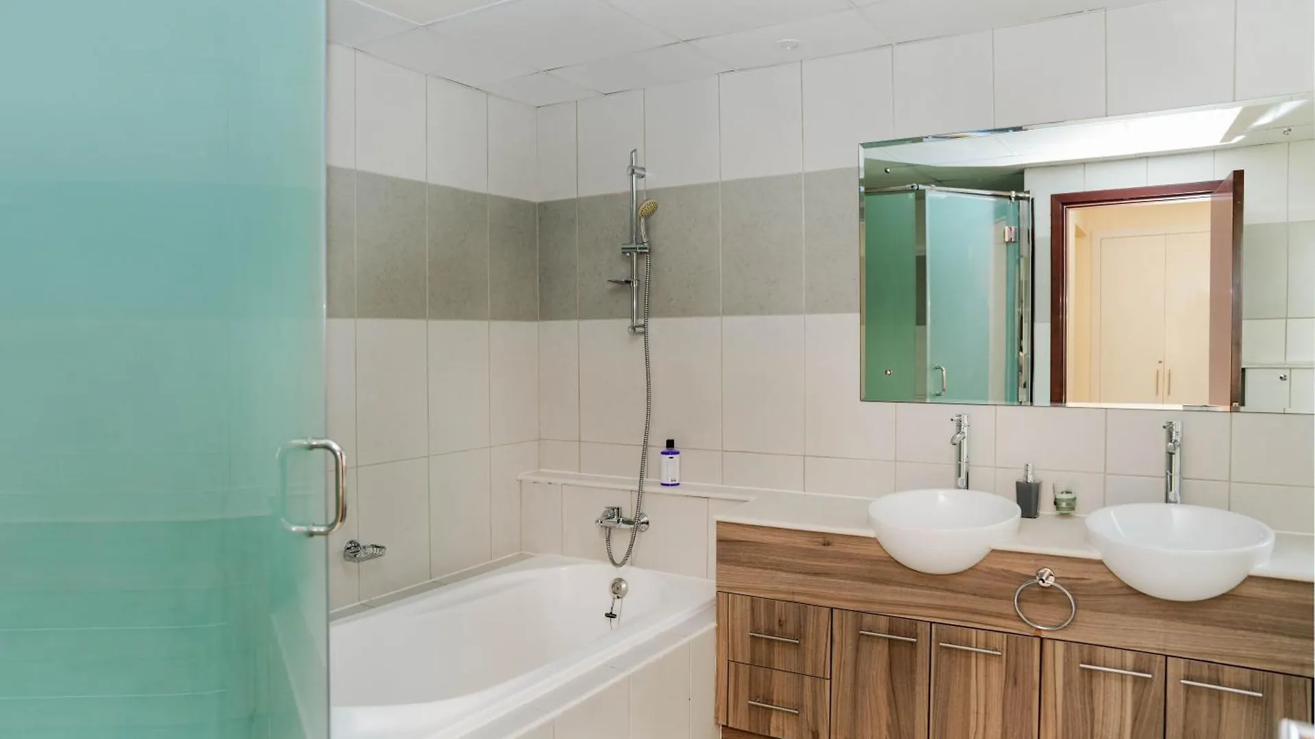 Luxurious 6-Bhk Villa With Private Pool In Malibu Ras al-Khaimah Apartment